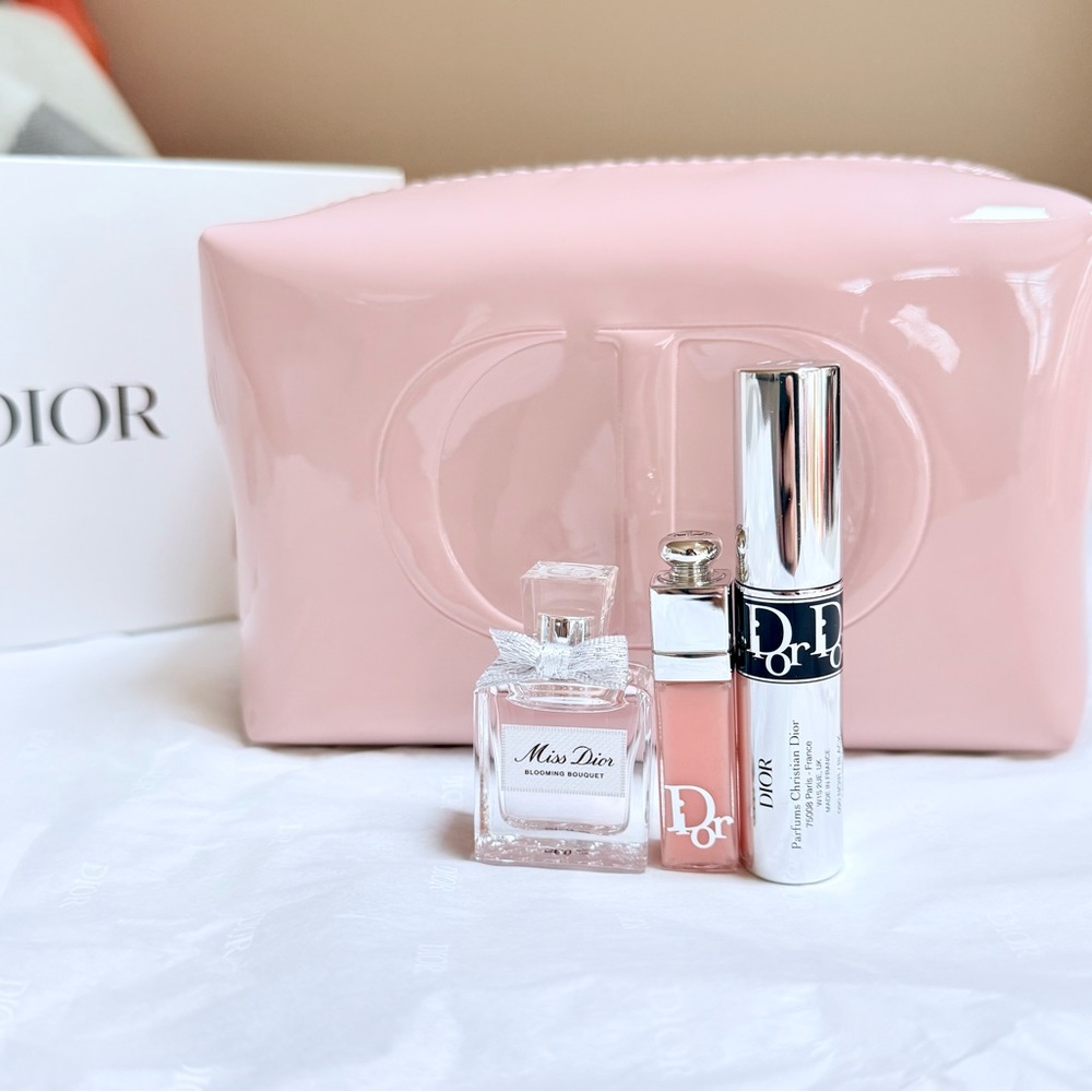 Dior Beauty Pink cosmetic pouch with mini set NIB
